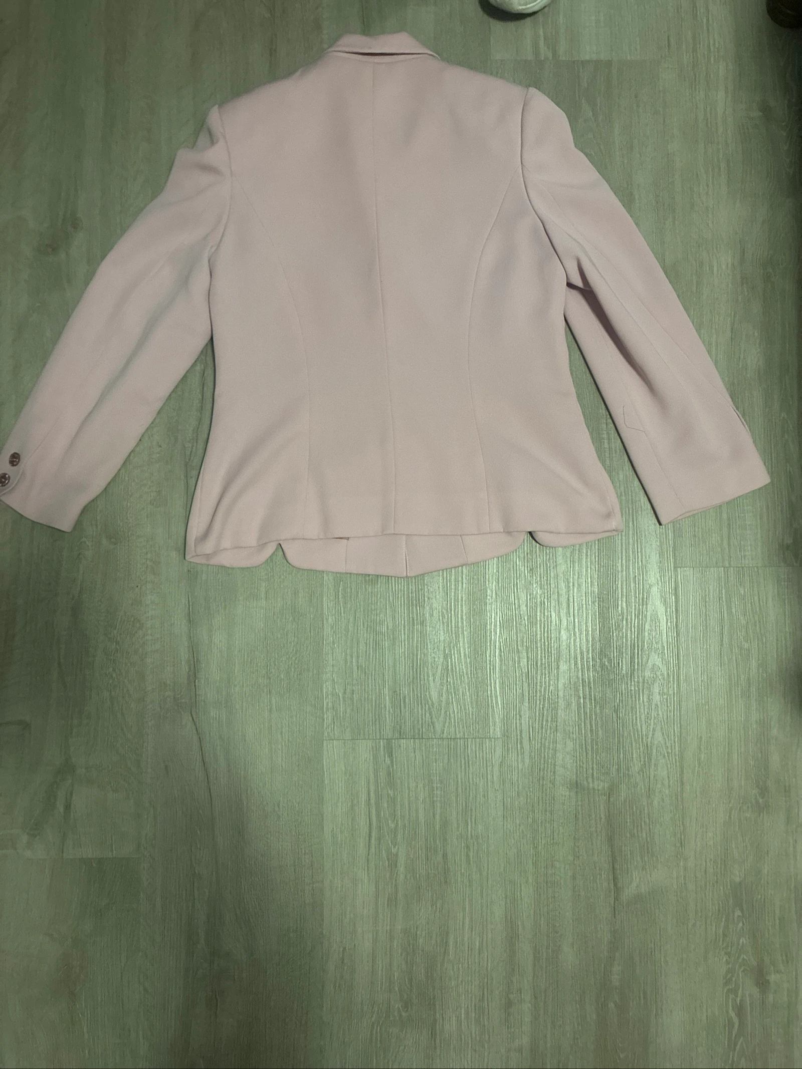Roze pak met rok en blouse maat 44 XL – photo 2
